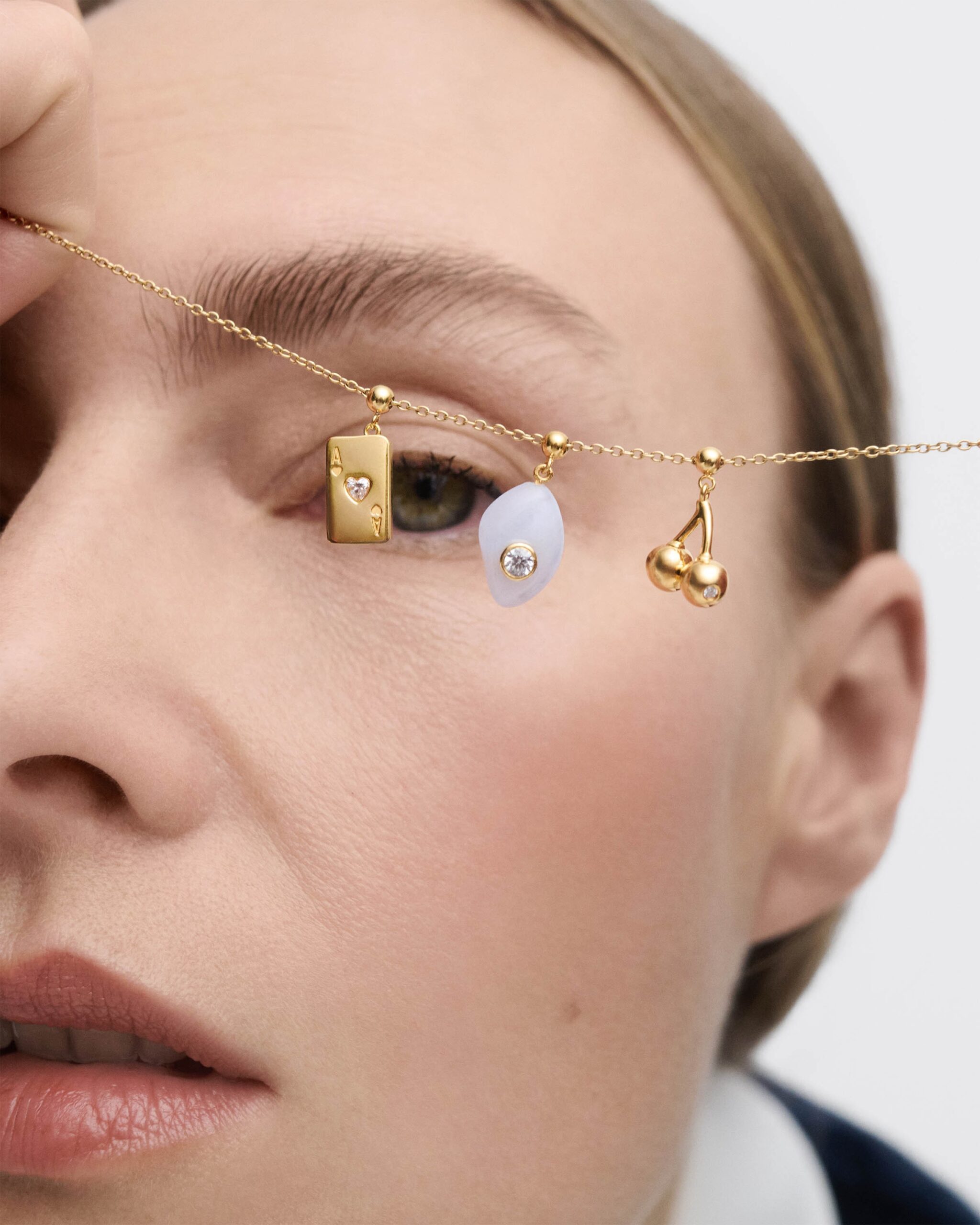 Balance Amethyst charm