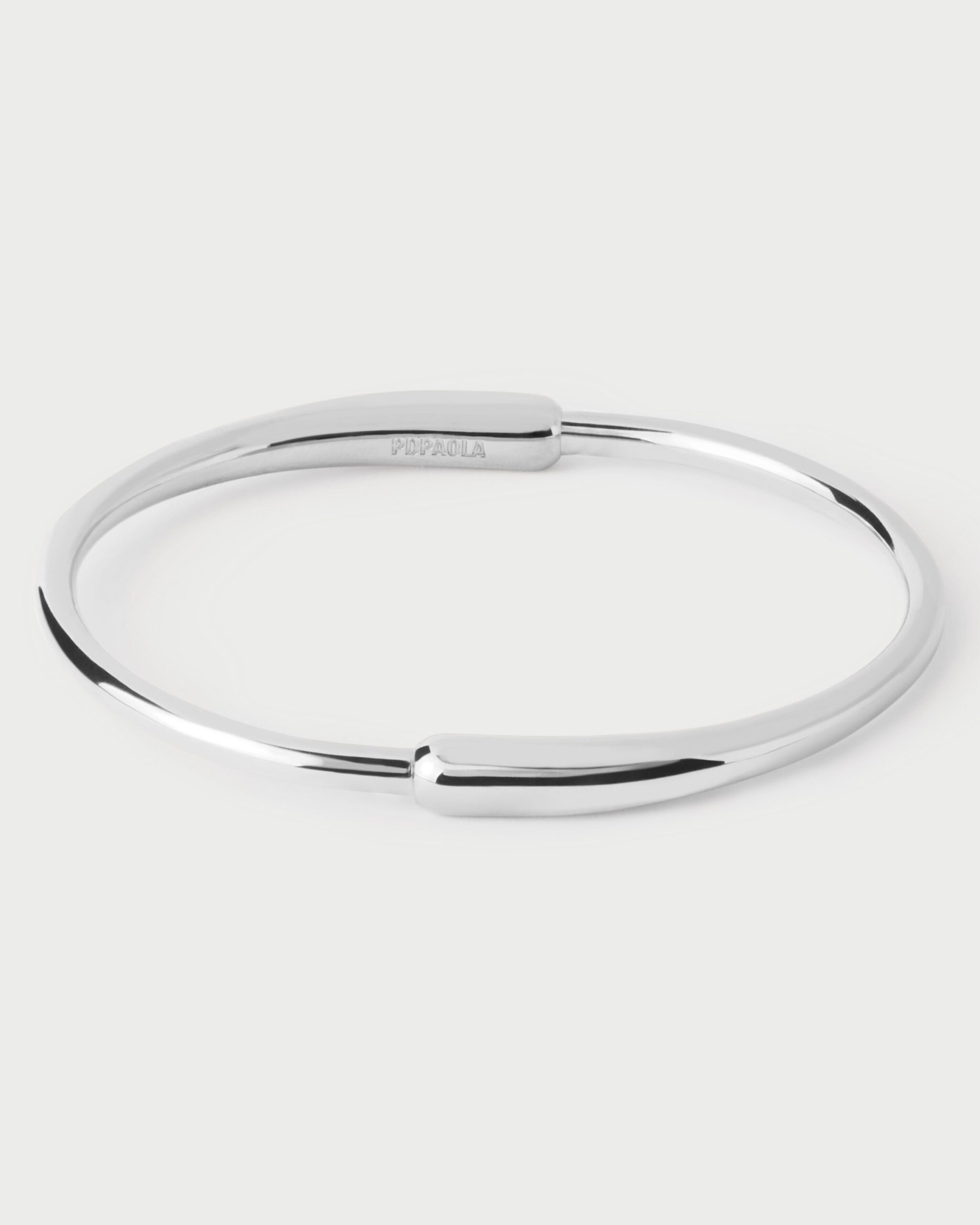 Loop bangle