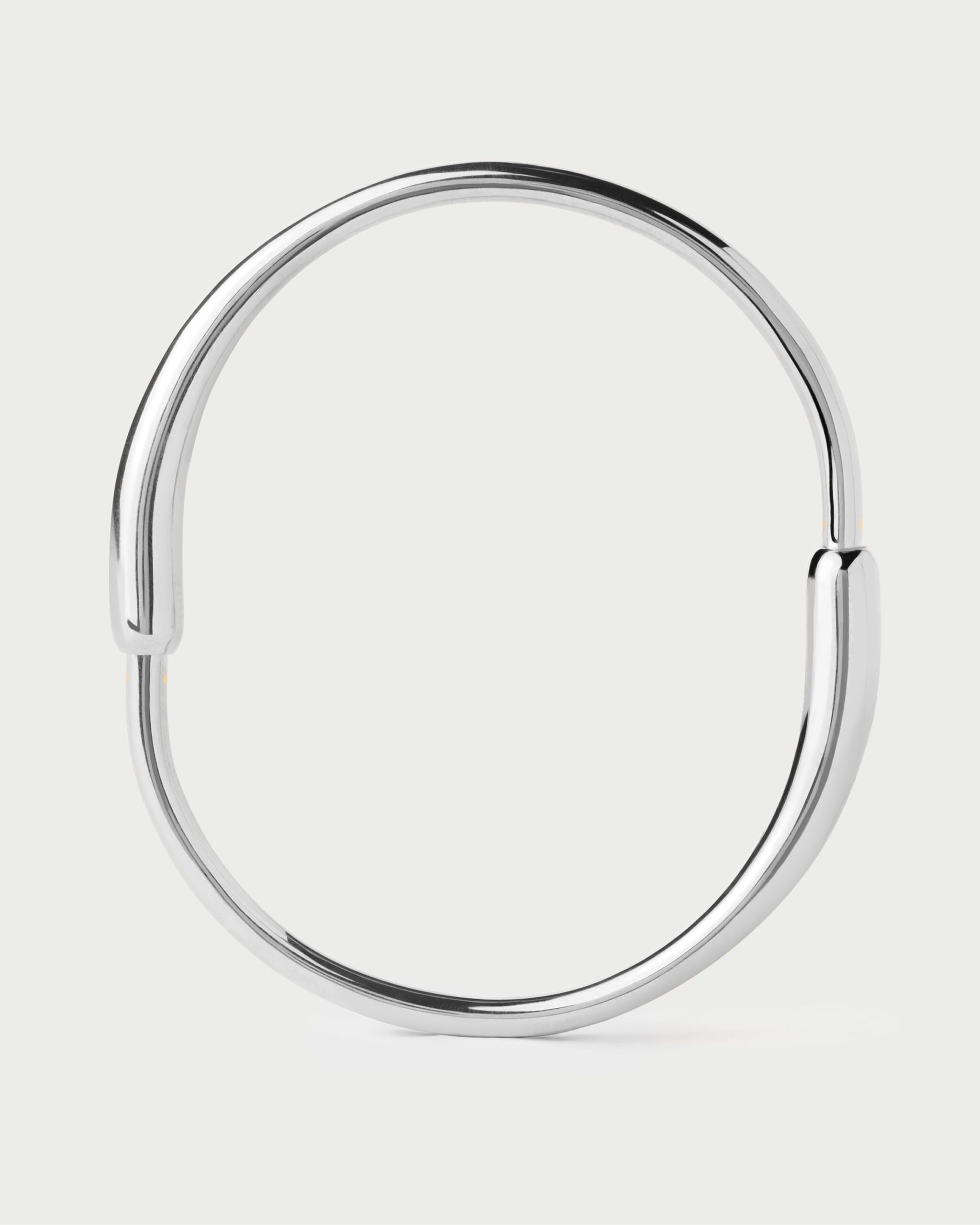 Loop bangle
