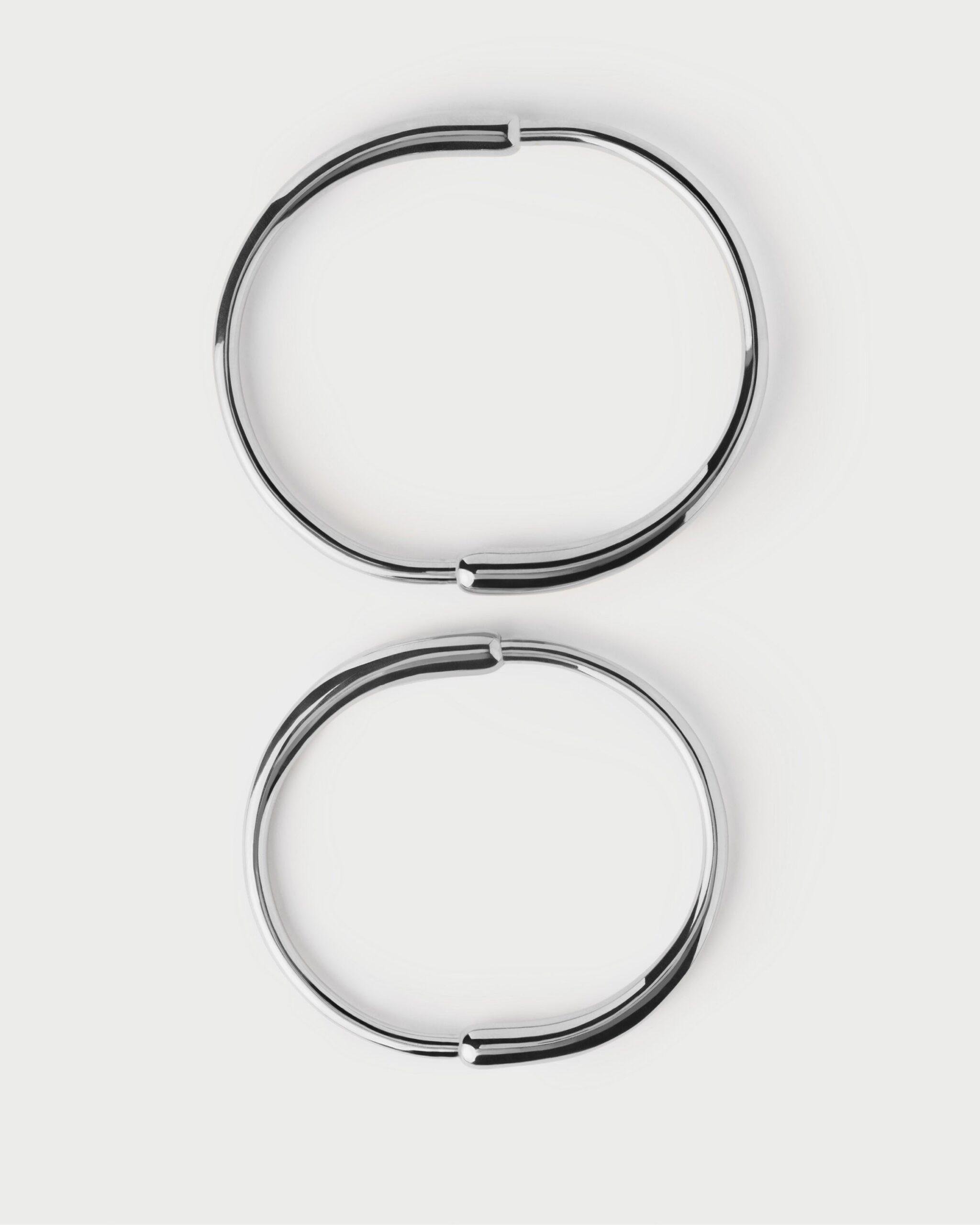 Loop bangle
