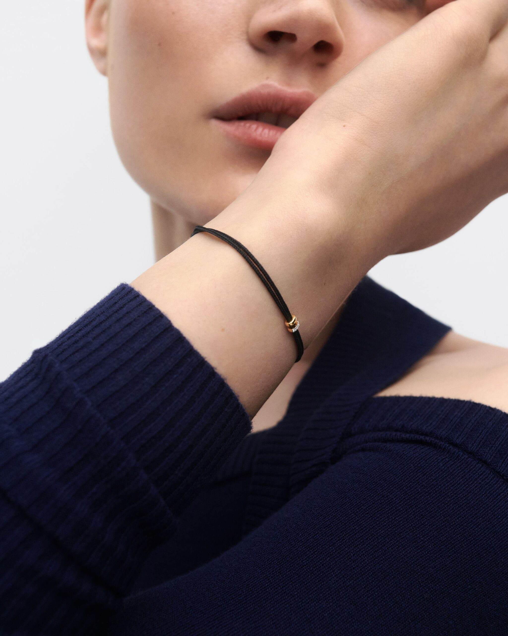 Amy Diamond cord bracelet