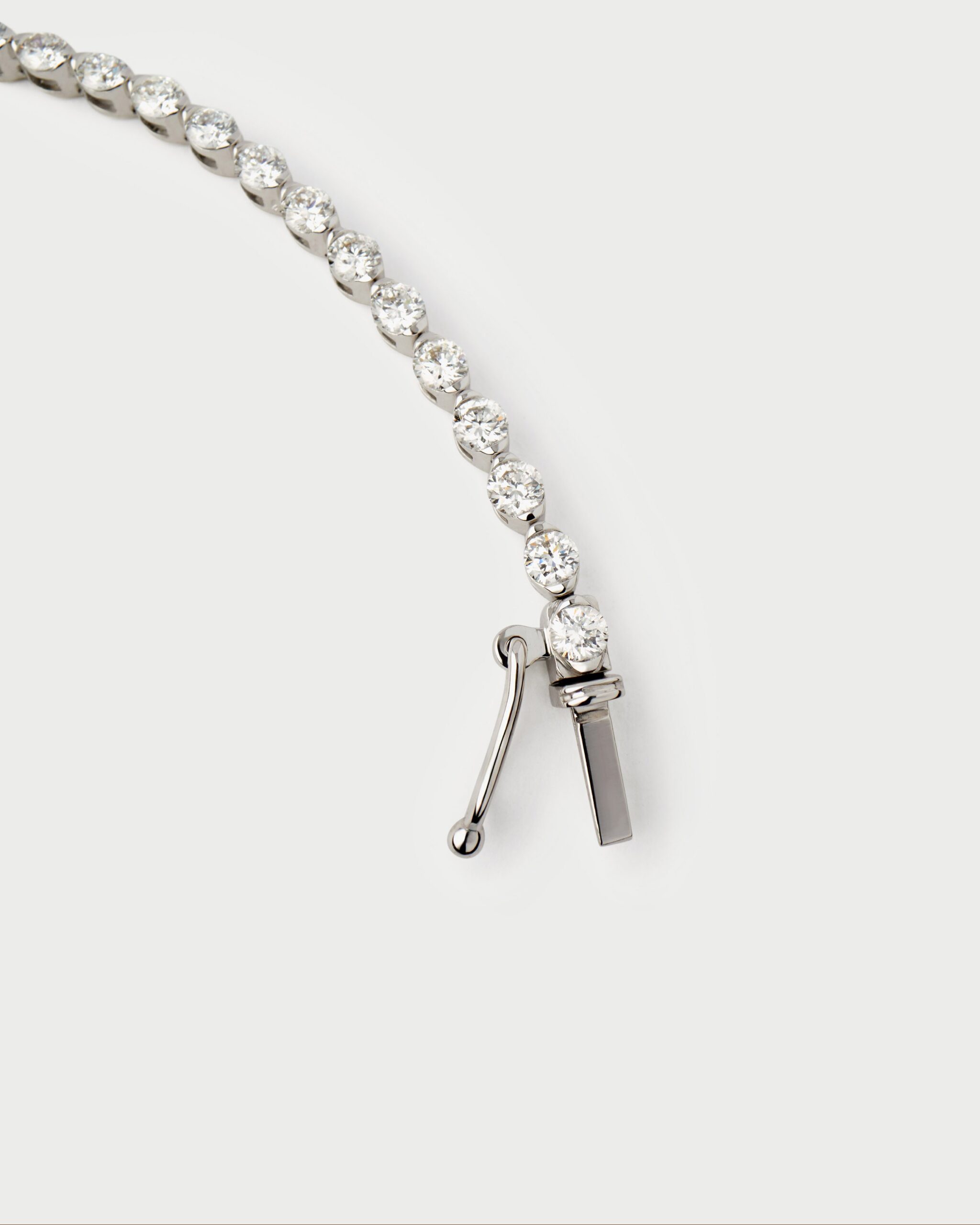 Diamonds and white gold Astra bracelet