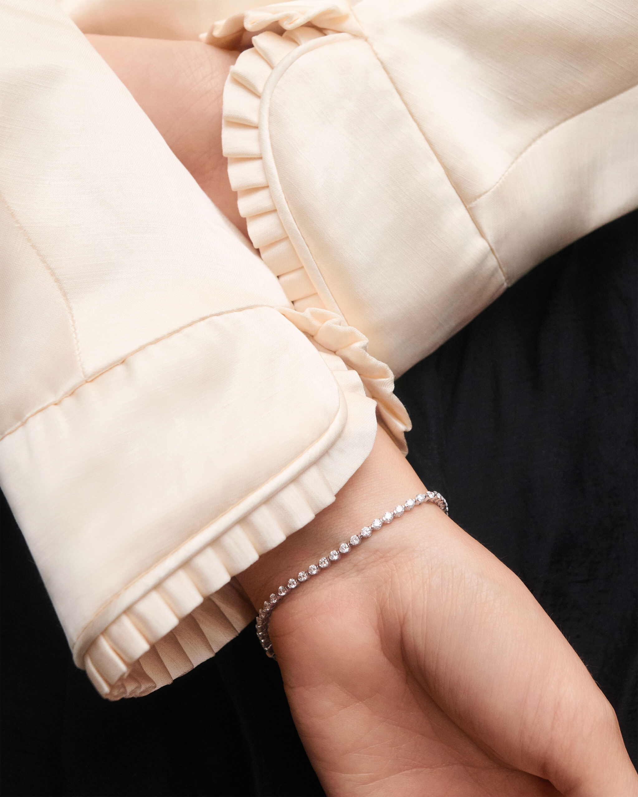 Diamonds and white gold Astra bracelet