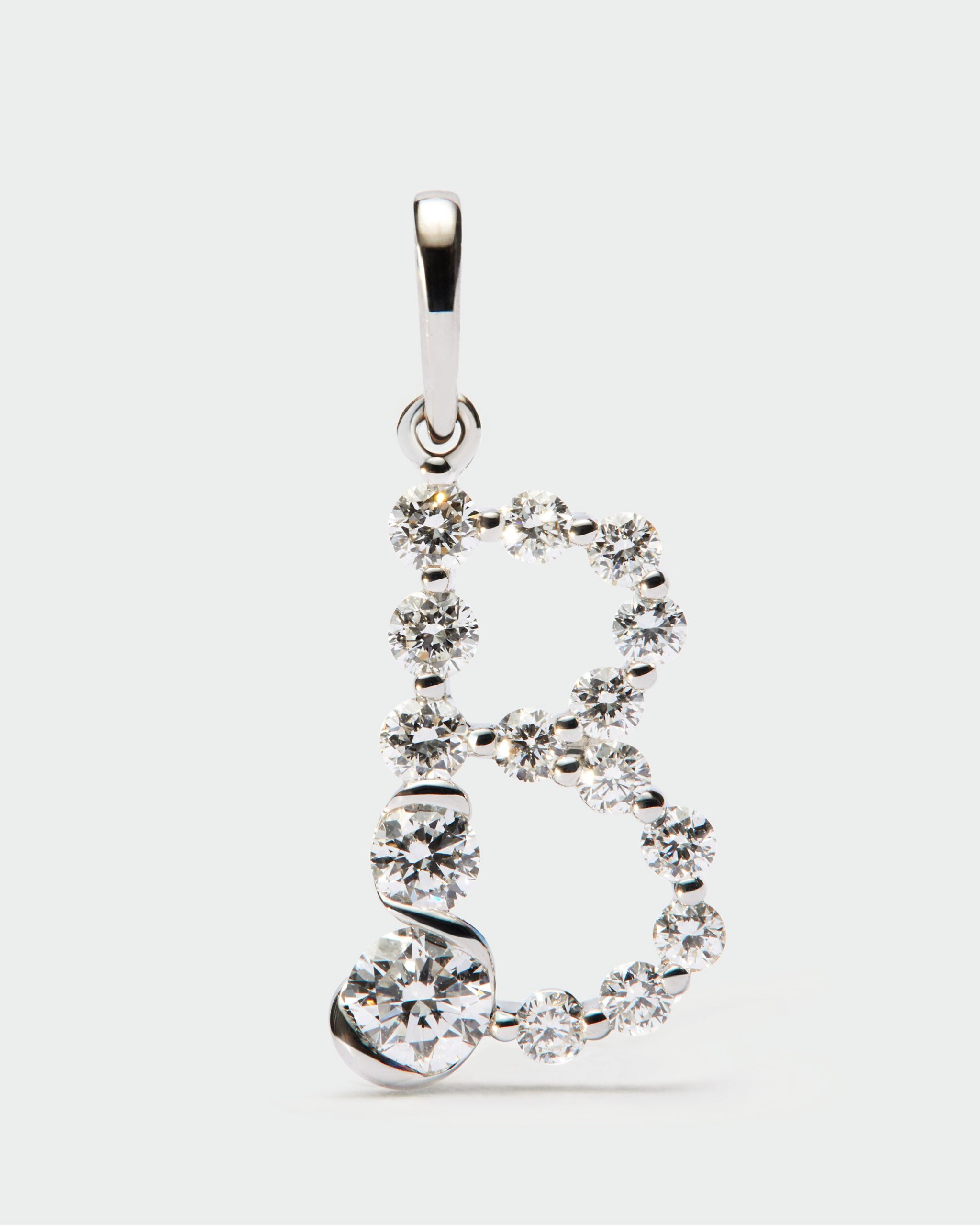 Diamonds and white gold Initial pendant