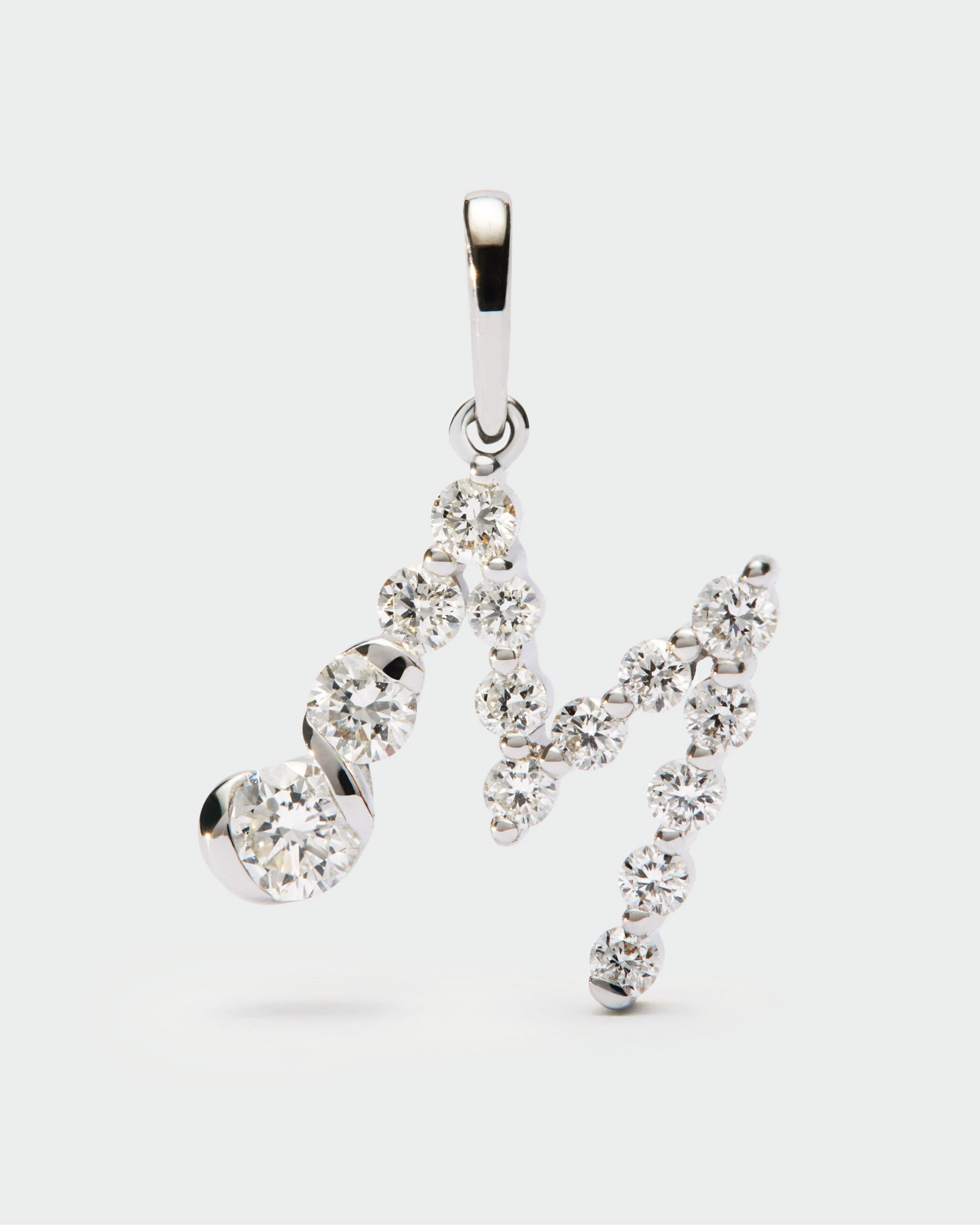 Diamonds and white gold Initial pendant