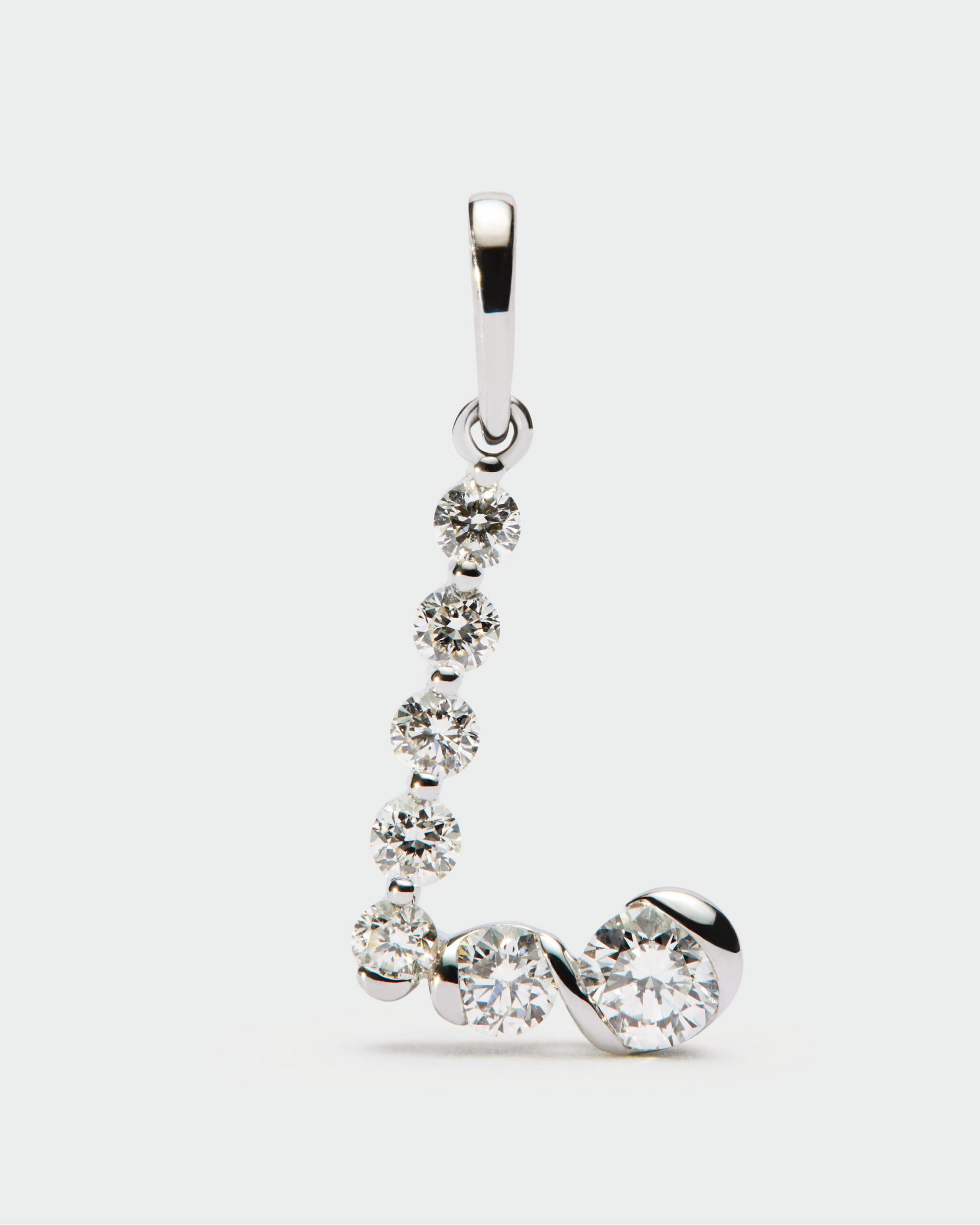 Diamonds and white gold Initial pendant