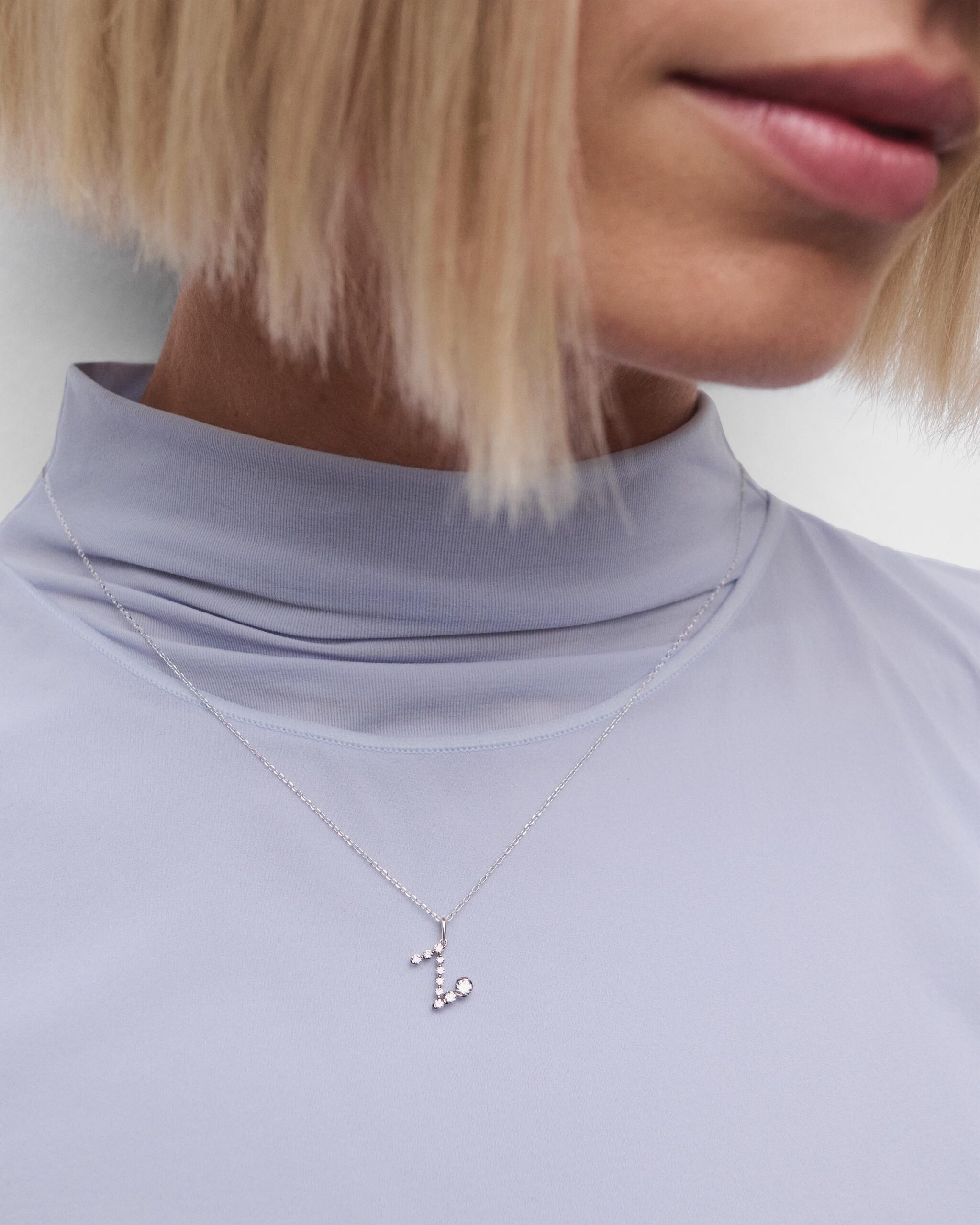 Diamonds and white gold Initial pendant