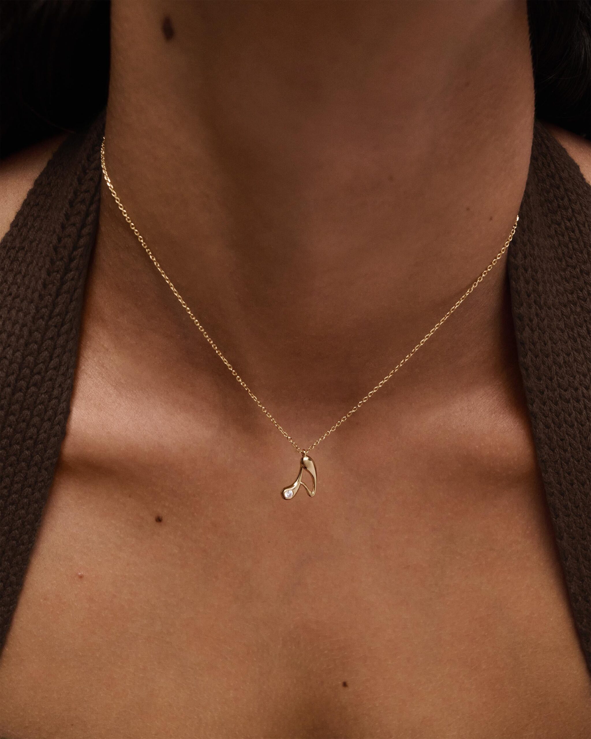 Initial pendant necklace