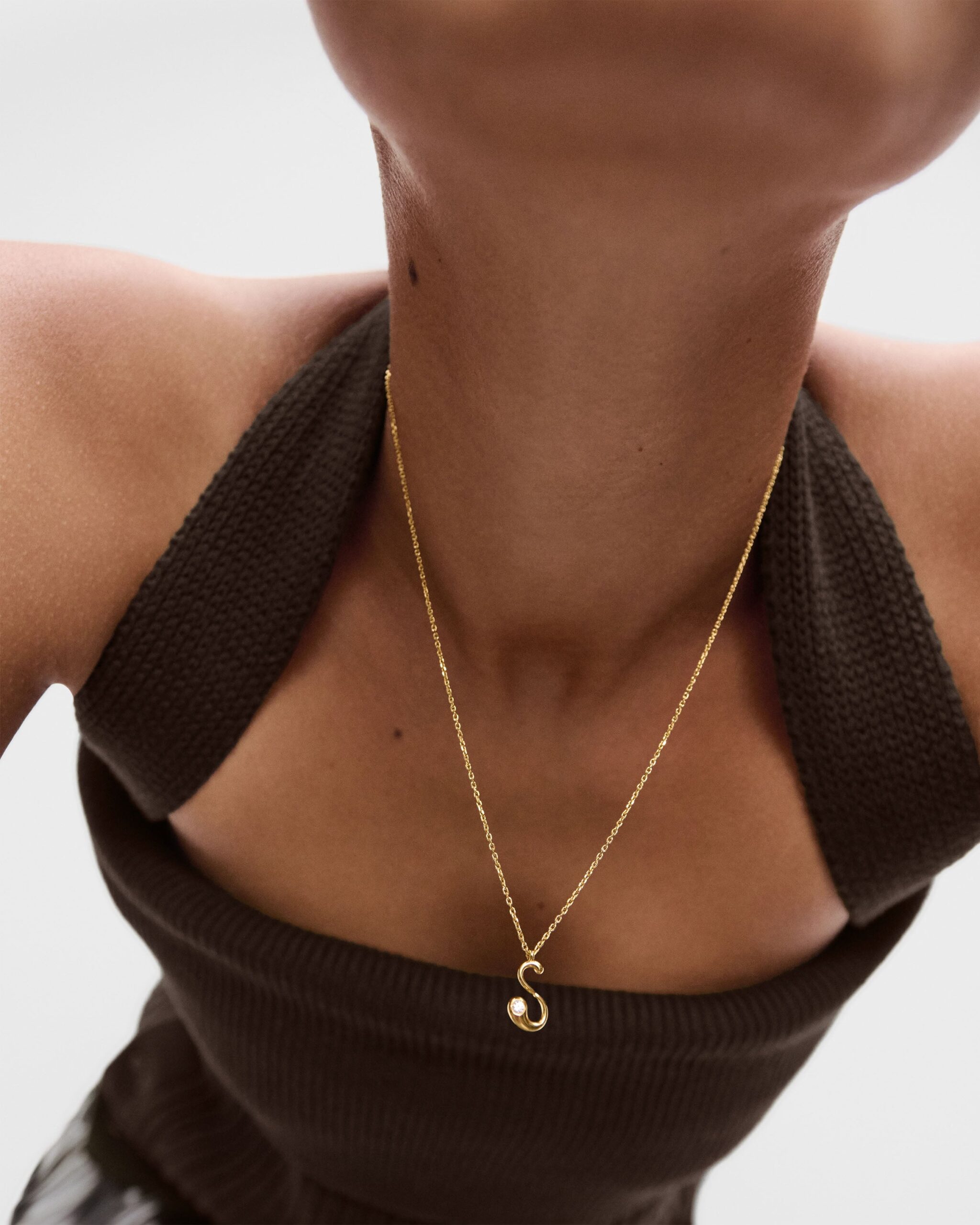 Initial pendant necklace