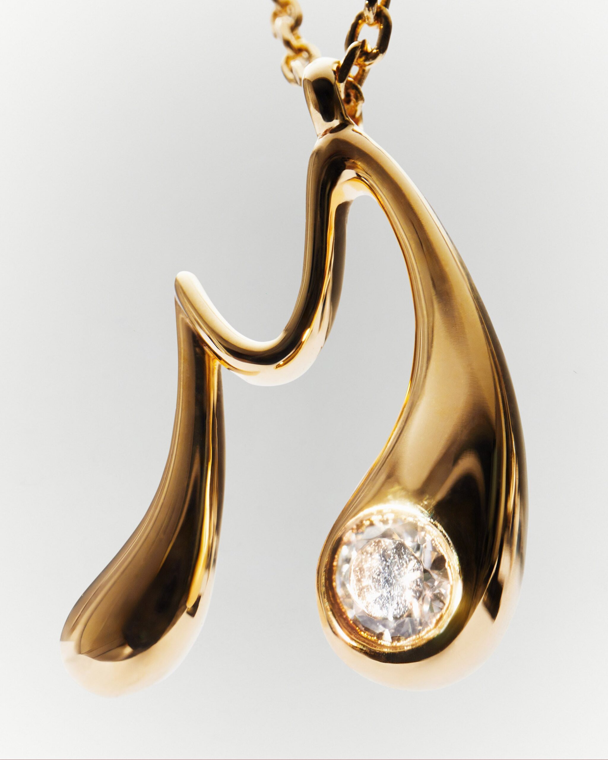 Initial pendant necklace