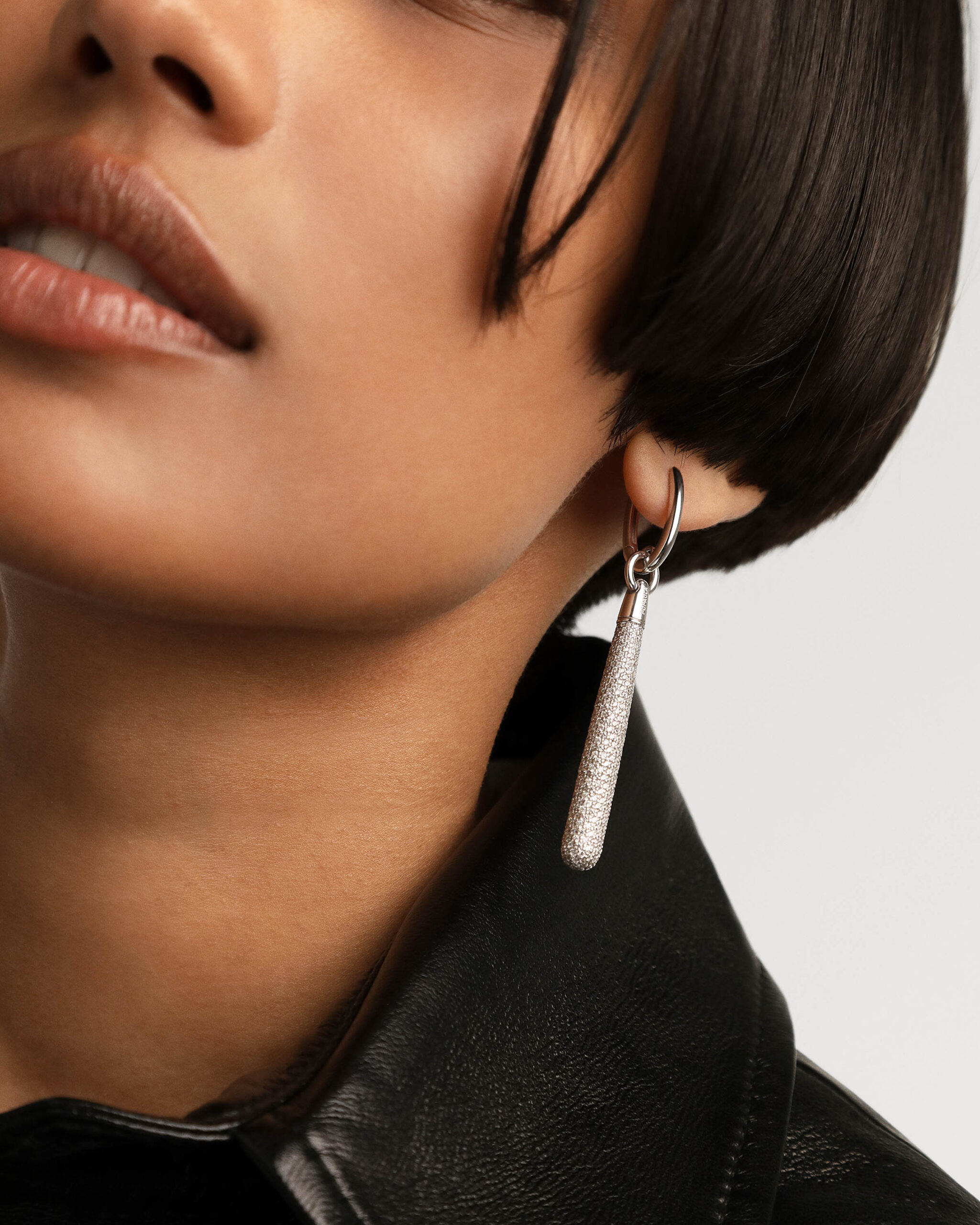 Pavé Supreme Jupiter Single Hoop