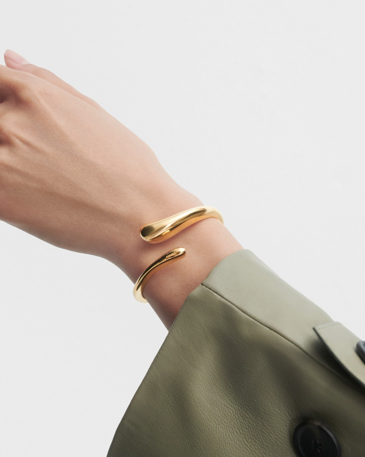 Orbit bangle bracelet