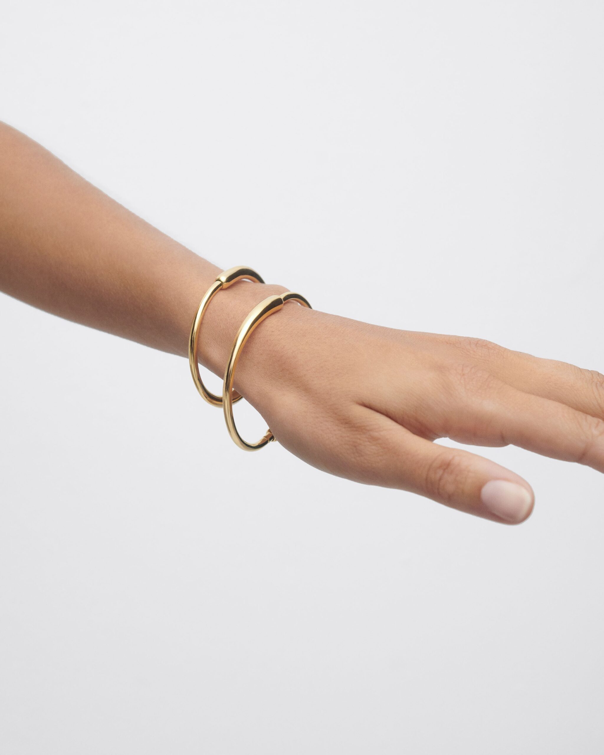 Loop bangle