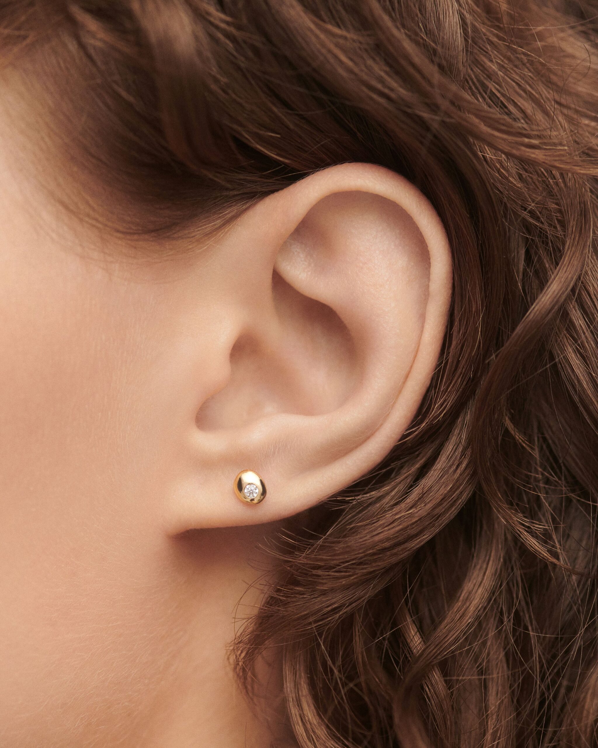 Sand single stud earring