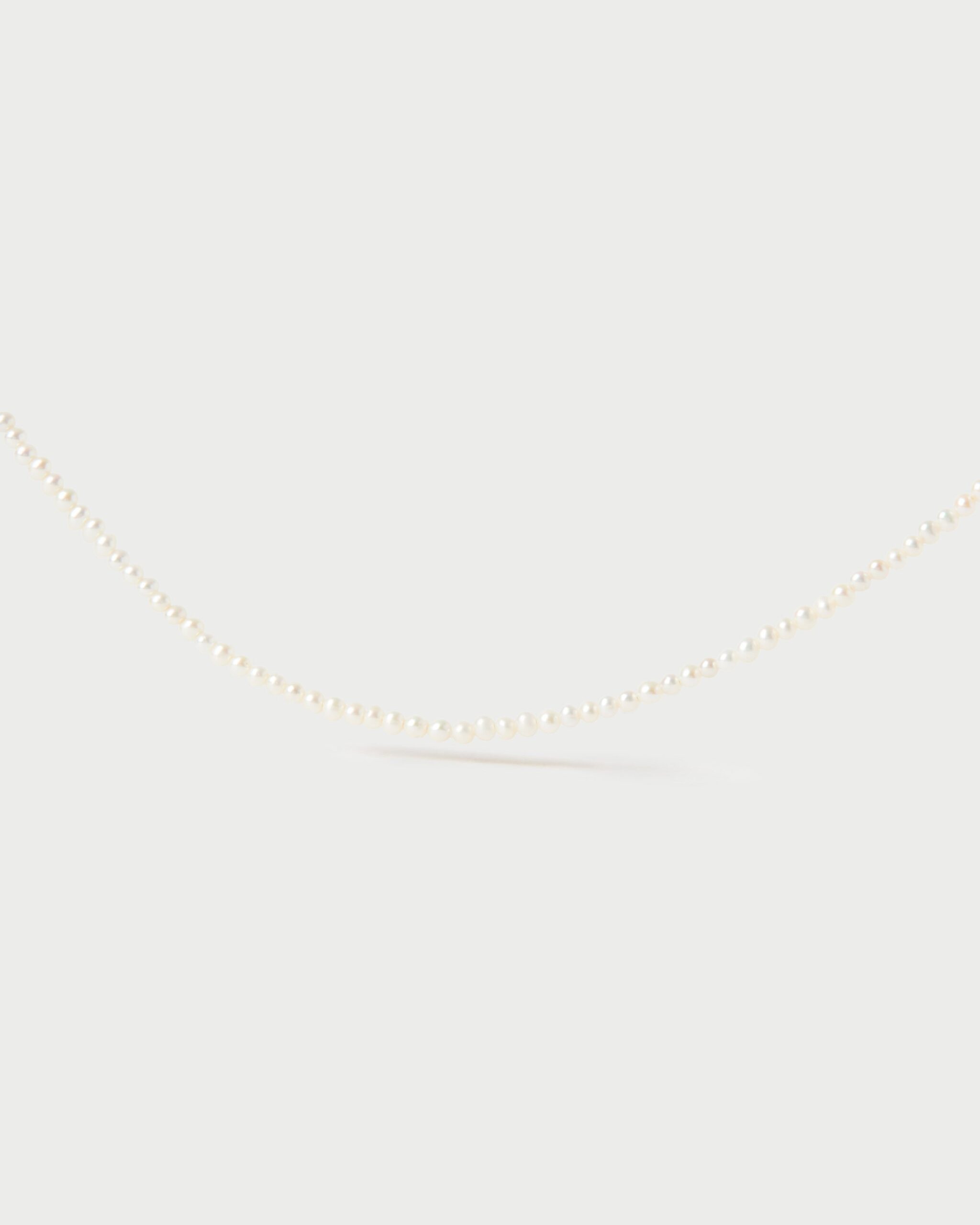 La perla essential necklace