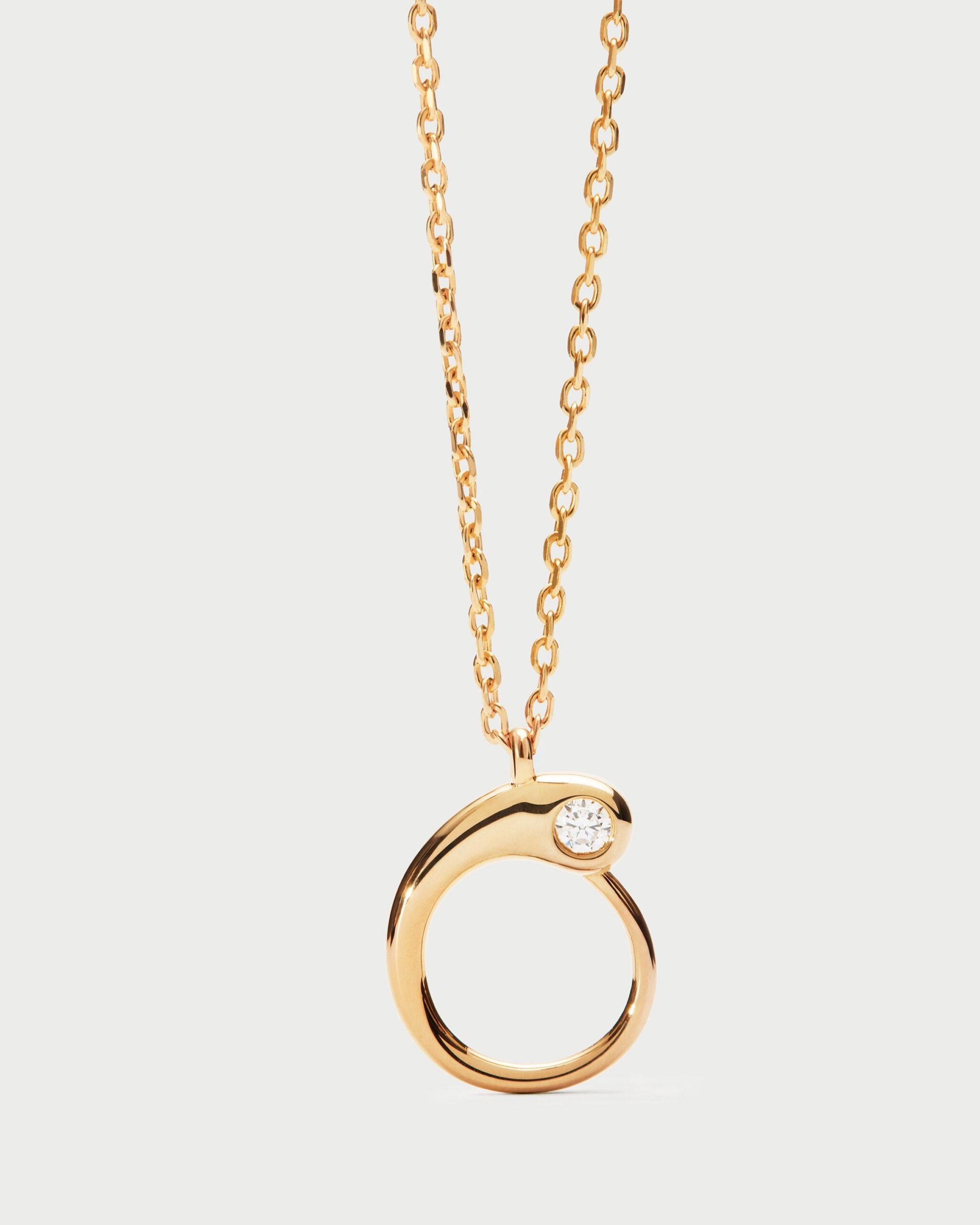 Initial pendant necklace