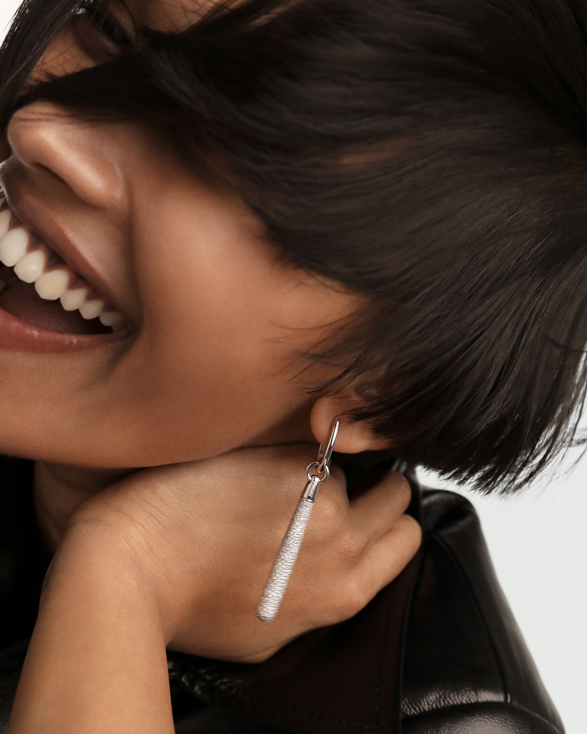 Pavé Supreme Jupiter Single Hoop