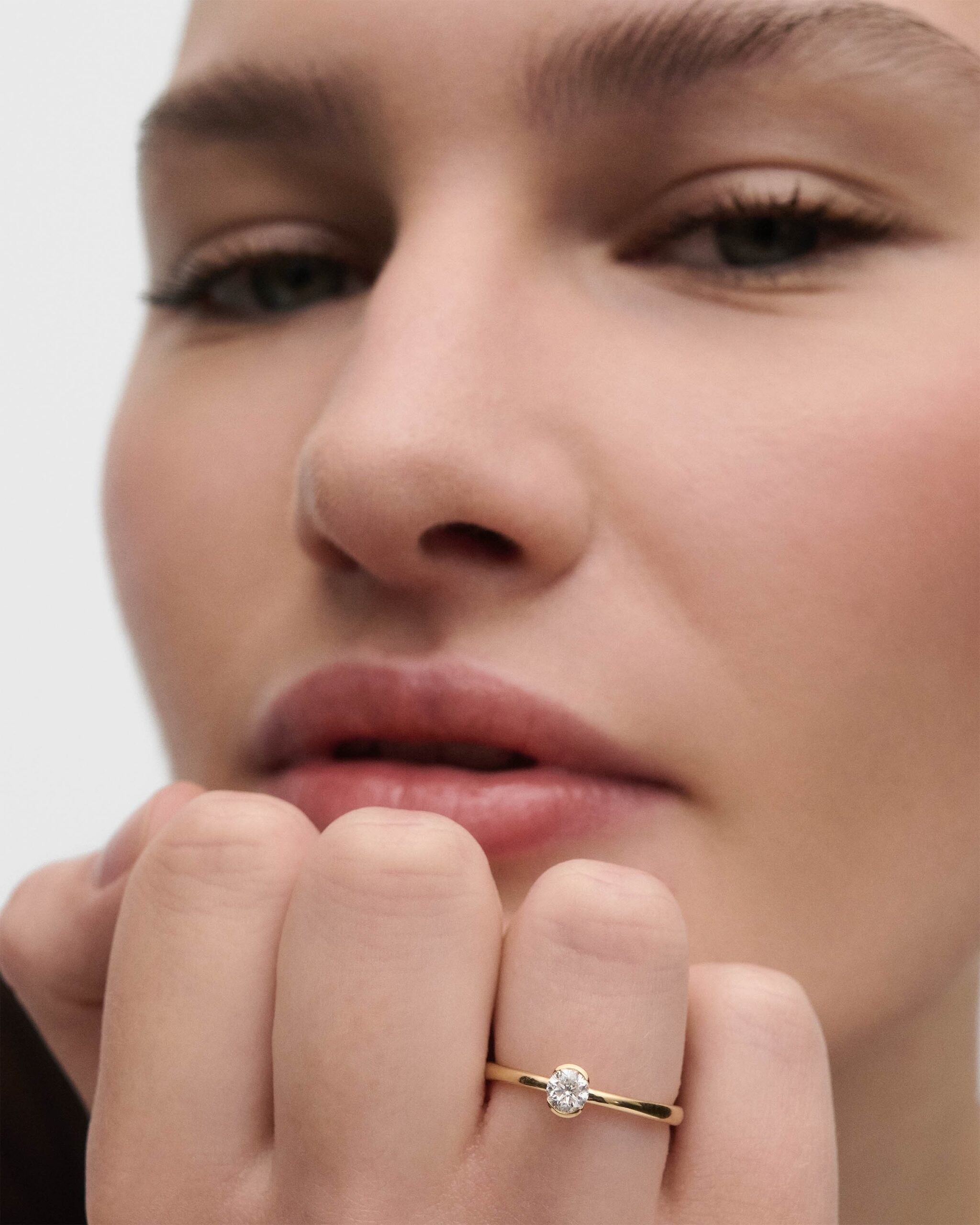 Diamond and gold Grace Mini solitary ring