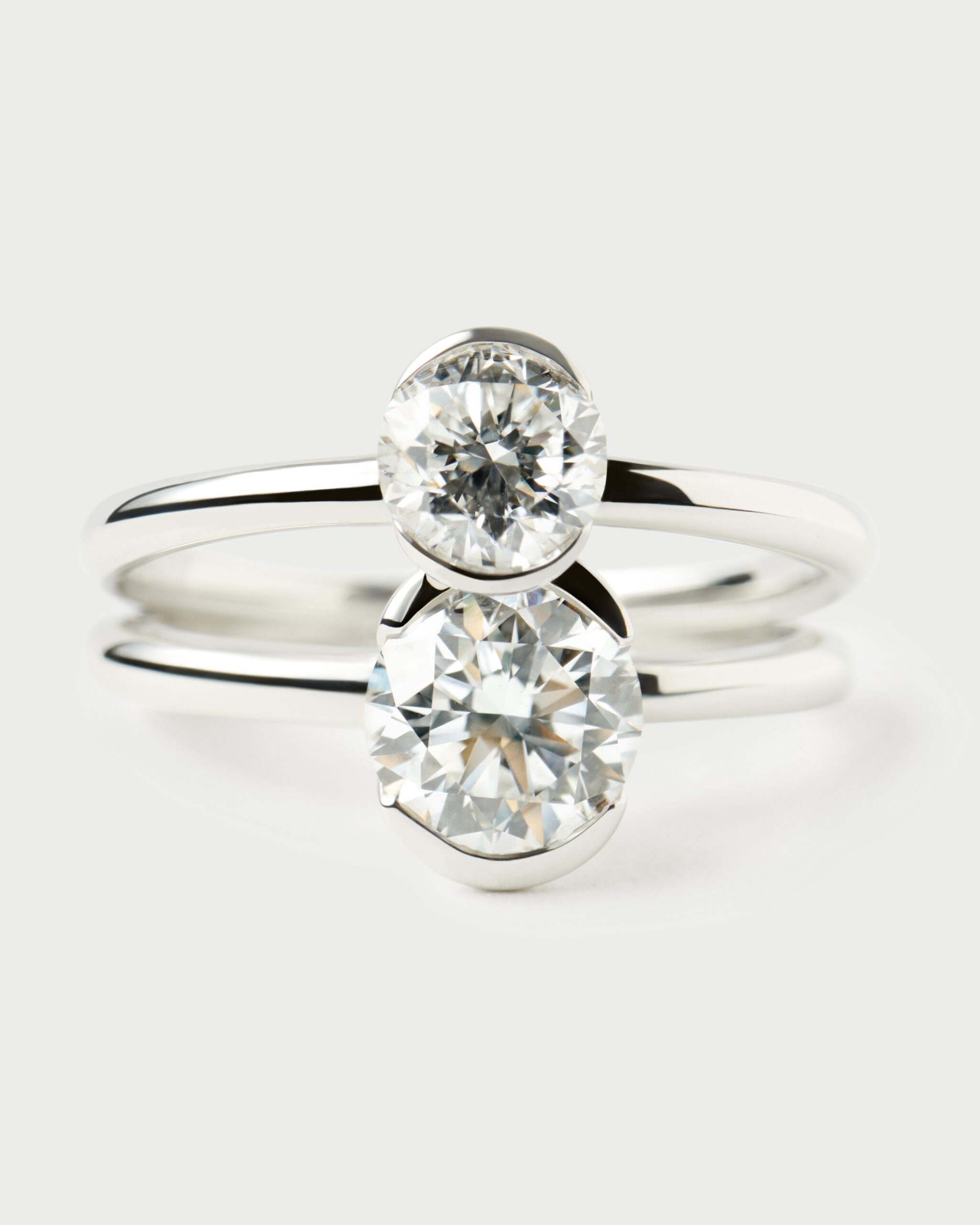 Diamond and white Grace Mini solitary ring