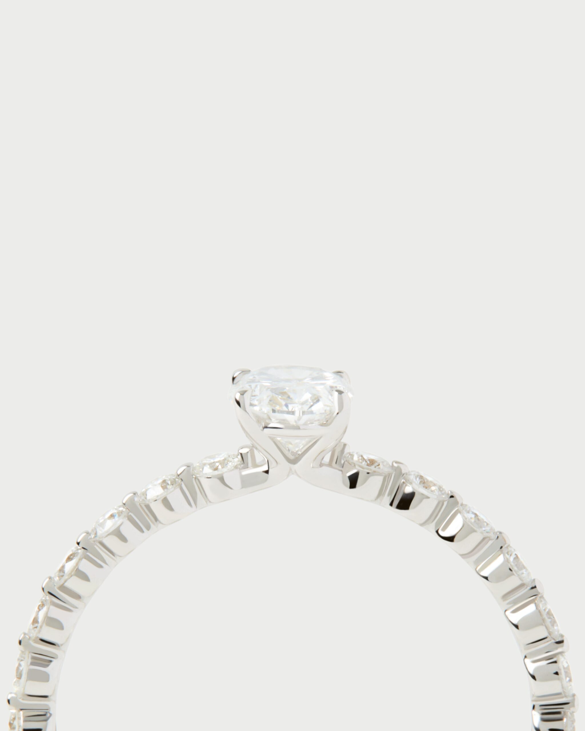 Diamonds and white gold Trace solitary ring
