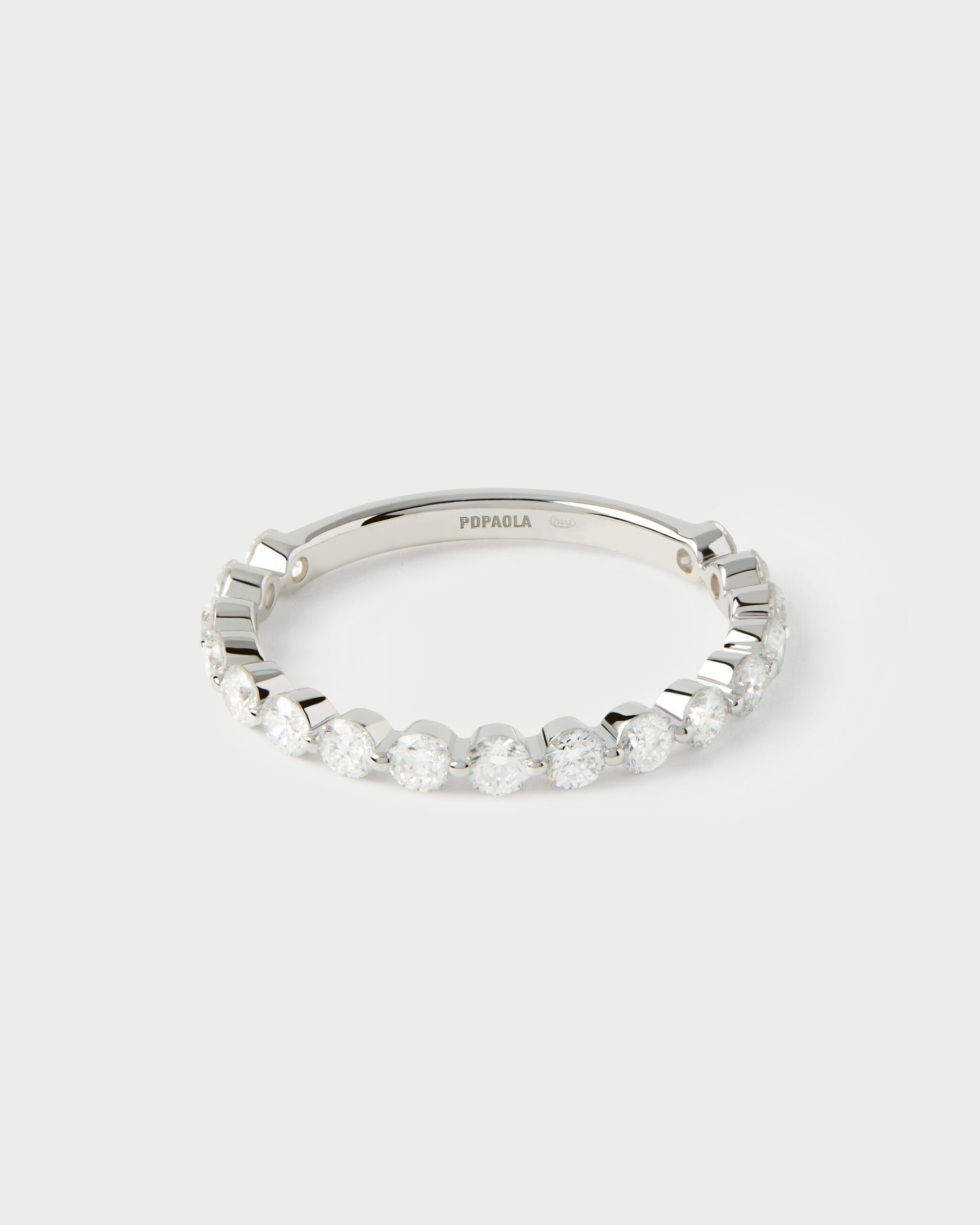 Diamonds and white gold Astra eternity ring