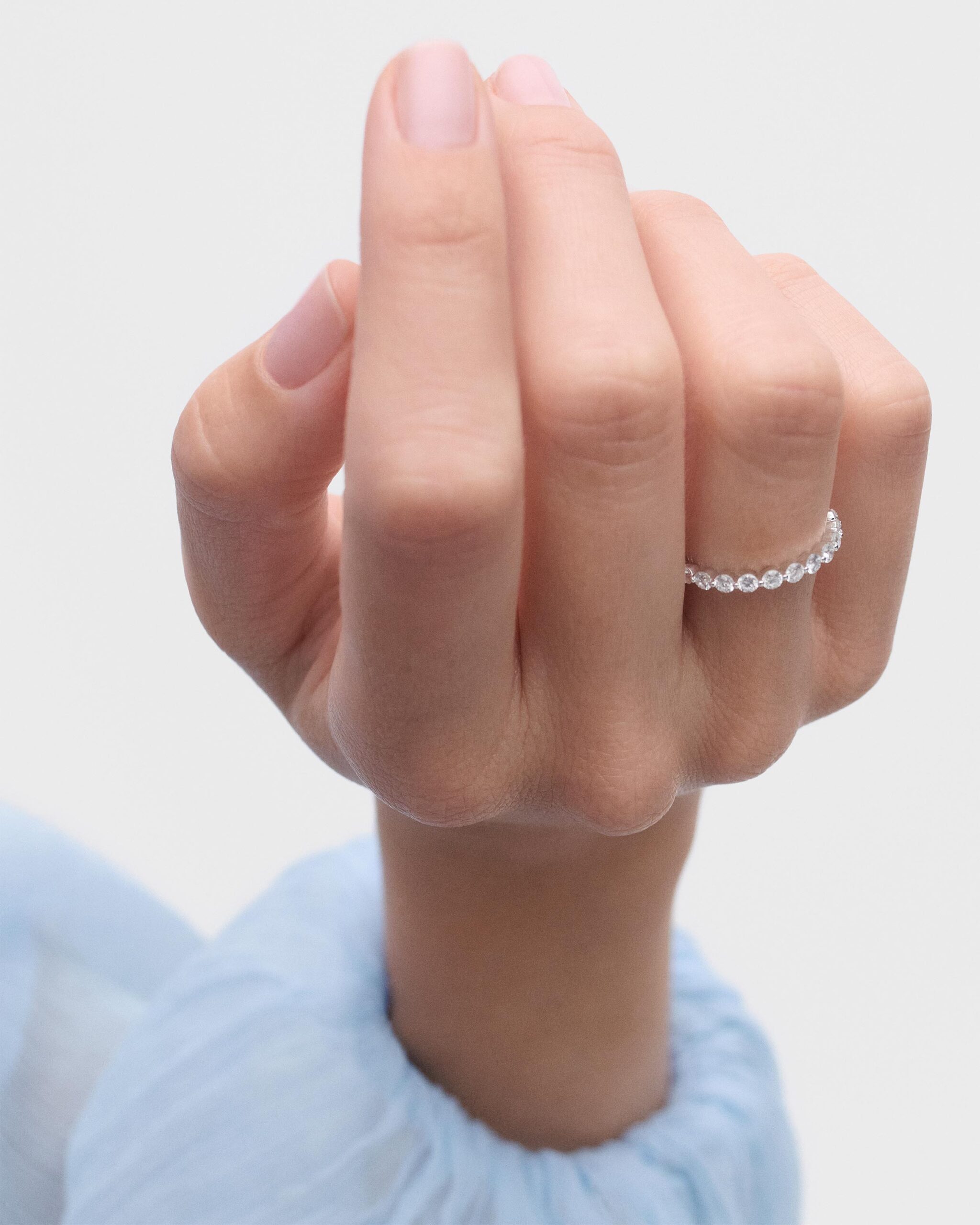 Diamonds and white gold Astra eternity ring