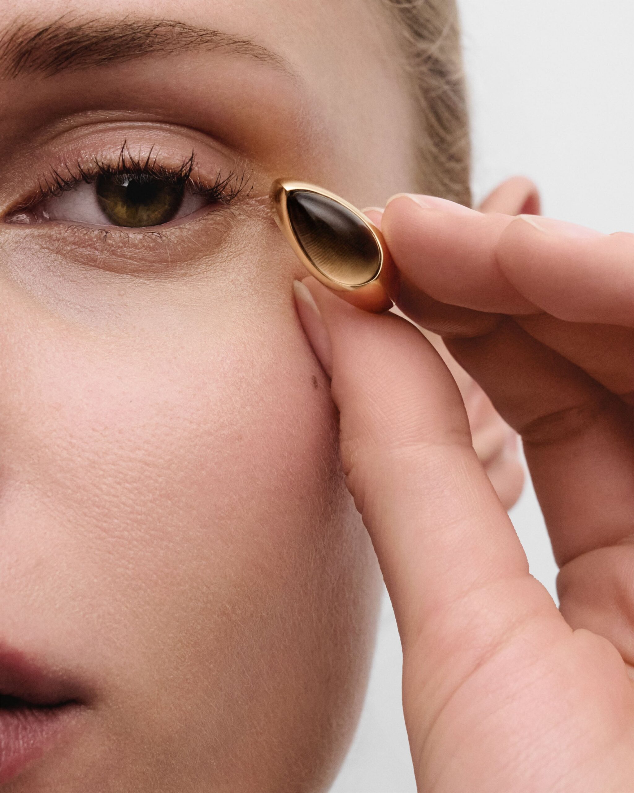 Quartz Luna Stamp Ring